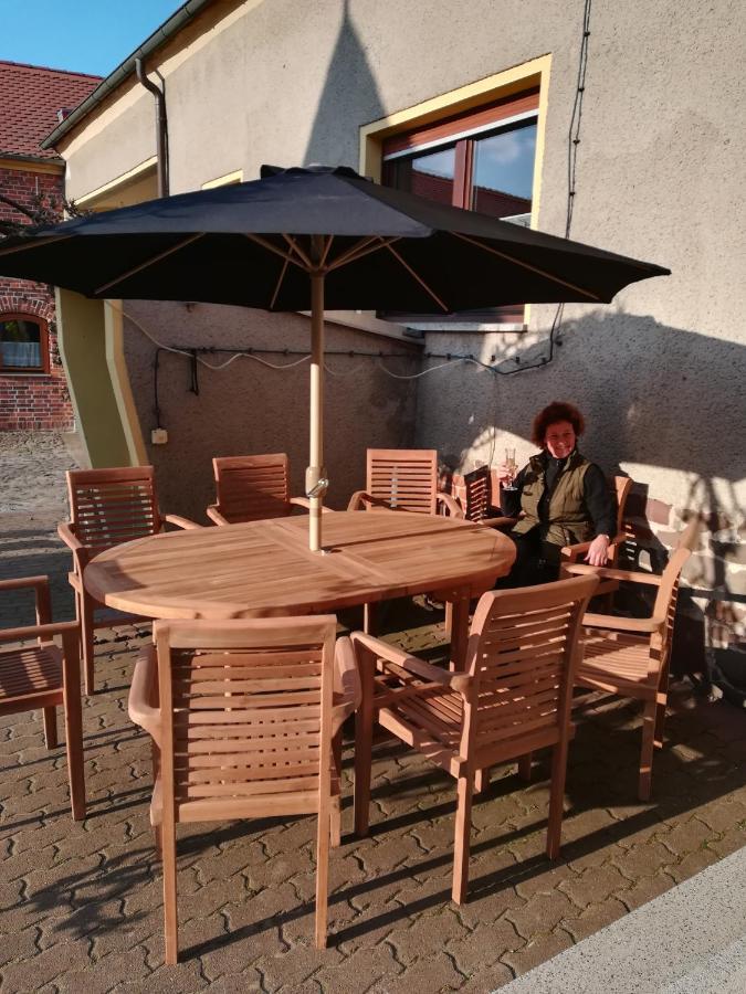 Pension Claudia Gueldenpfennig Tangermunde Bagian luar foto